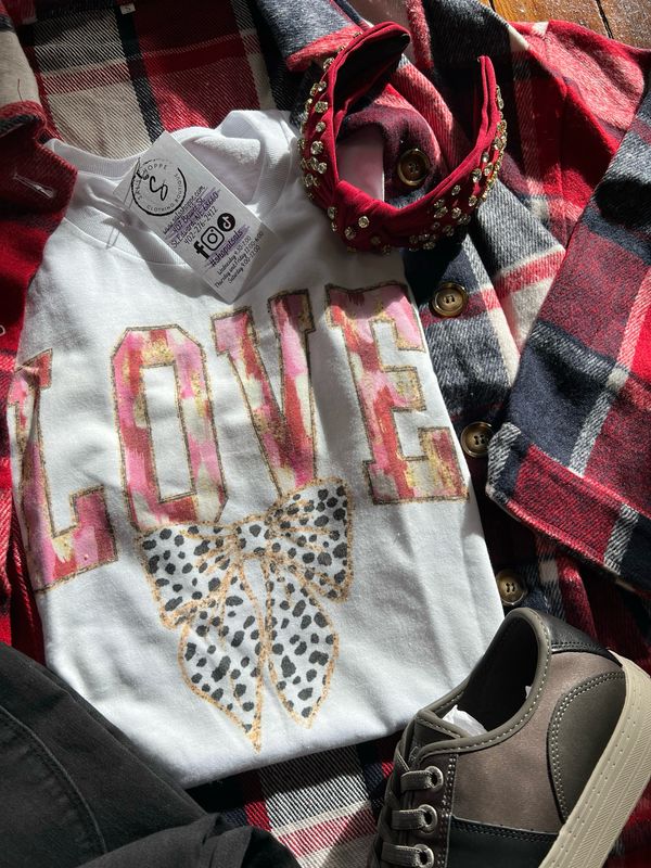 LOVE  Bow tee