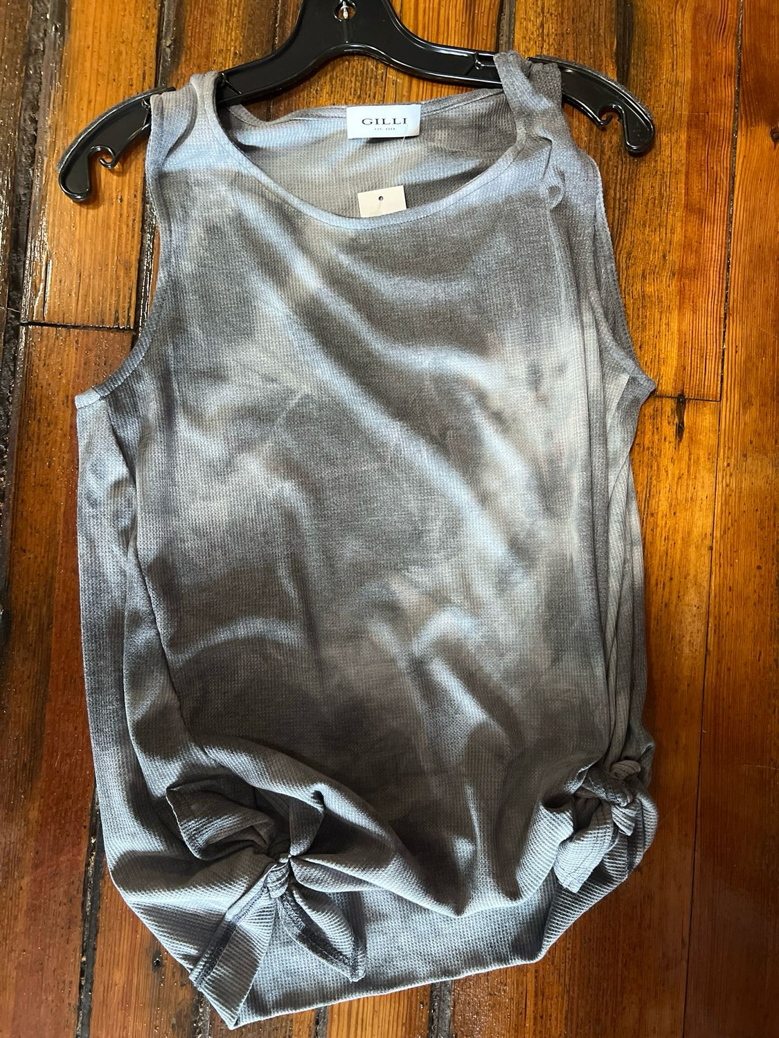 Dusty Moon Tank