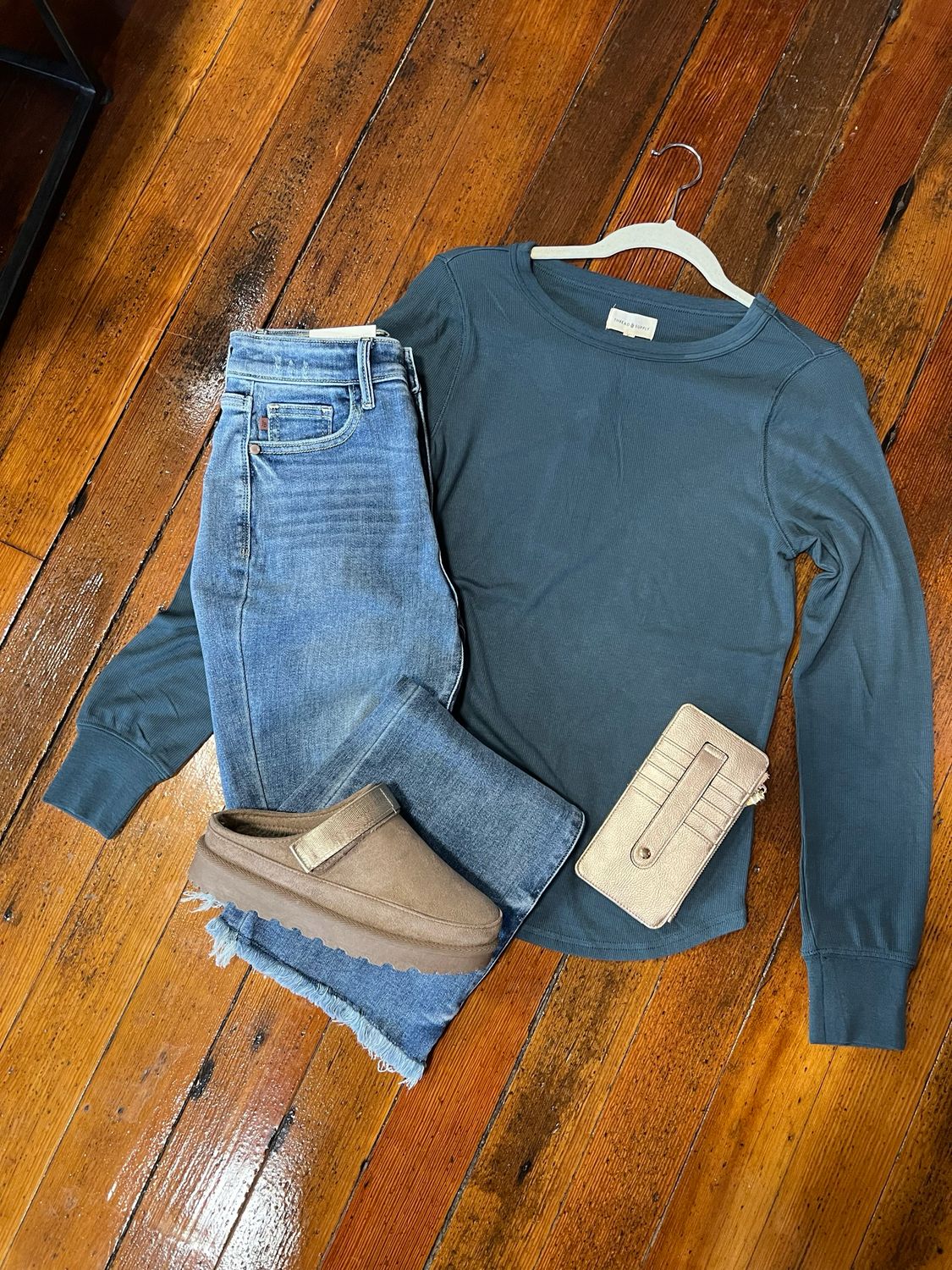 JB HW Bootcut w/ Fray Hem