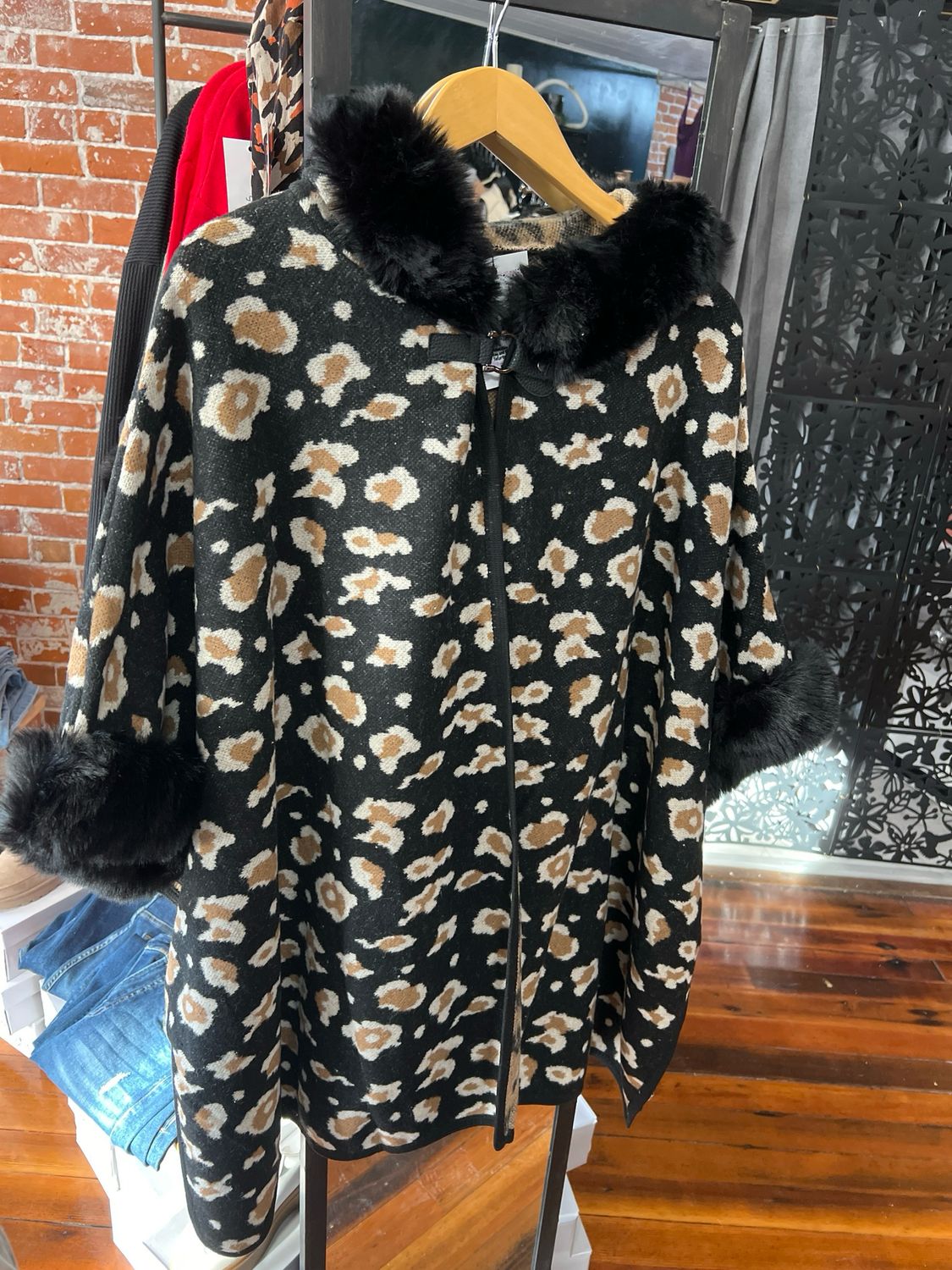 Leopard Cape