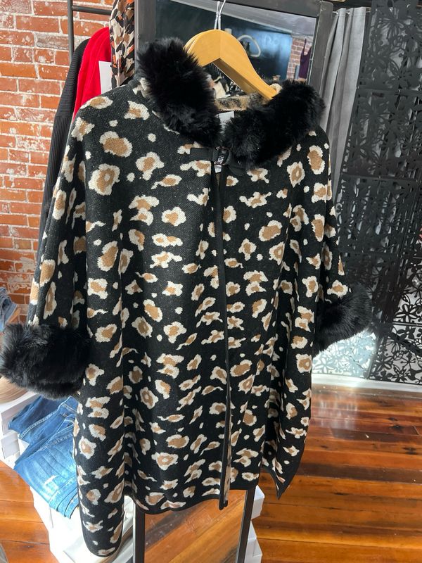 Leopard Cape