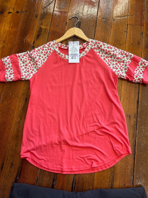 Donna Floral Stripe Sleeve Top