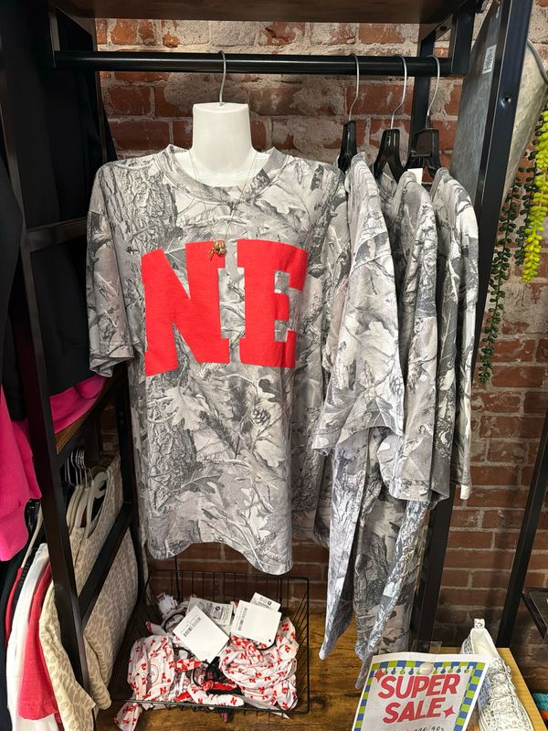 Camo Puff NE Tee
