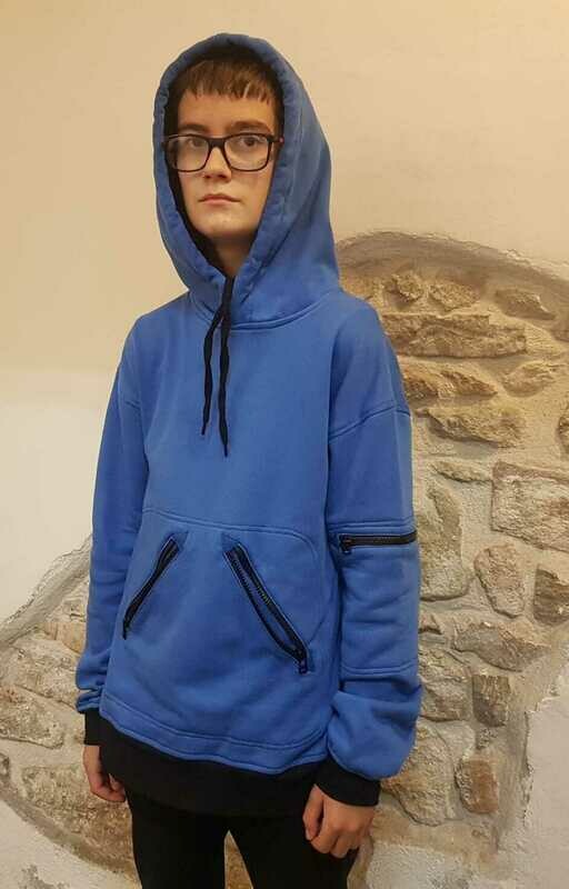 Sudadera lisa con cremalleras