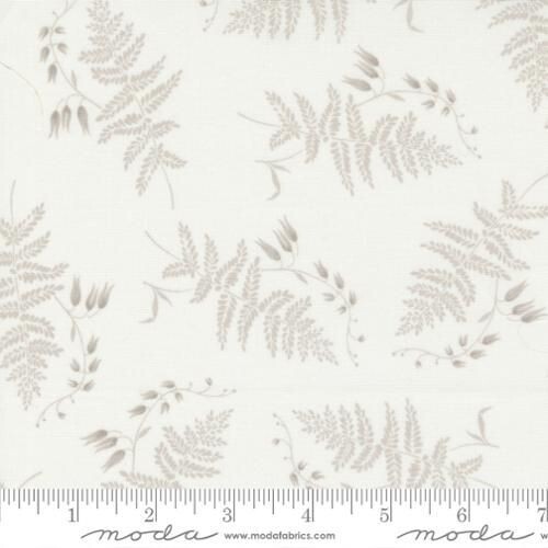 Patchworkstoff "Fern Frond Florals Fern", Honeybloom milk, Blumen, beige-braun, weiss, 21,50 €/m