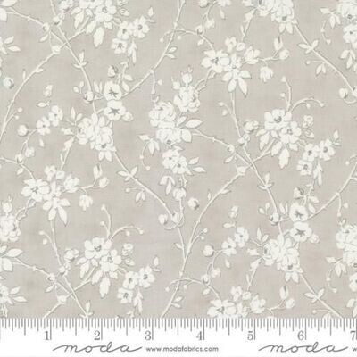 Patchworkstoff "Verdant Vines Florals Vines", Honeybloom Charcoal, Blumen, creme-grau, 21,50 €/m