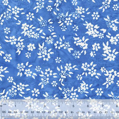 Batik "Fern Leaves- Powder Blue" von Jacqueline de Jonge aus der Kollektion "Midnight Moon", 19,50/m