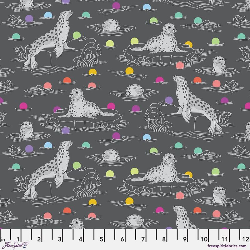 Patchworkstoff  Patchworkstoff "Seal the Deal - Carbon" der Kollektion Graywork, Seehunde und Eisschollen mit bunten Punkten in dunkelgrau, multicolor, Tula Pink, 18,50/m