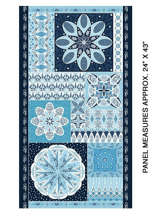 60-cm-Panel Patchworkstoff "Celestial Lights Panel Multi" mit Perlmutt Effekt, Ornamente weiß-blau, Amanda Murphy, 17,50 €/m
