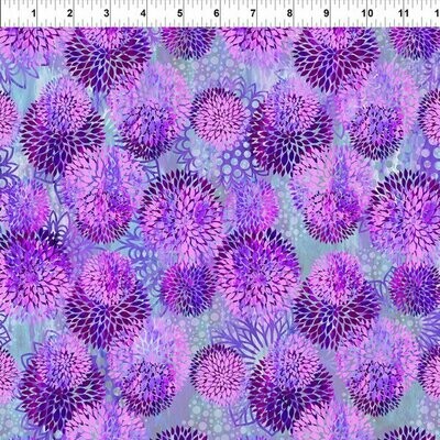 Patchworkstoff Patchworkstoff "Chrysanthemum Purple", Chrysanthemen Blumen in lila-violett, Jason Yenter, 19,00/m