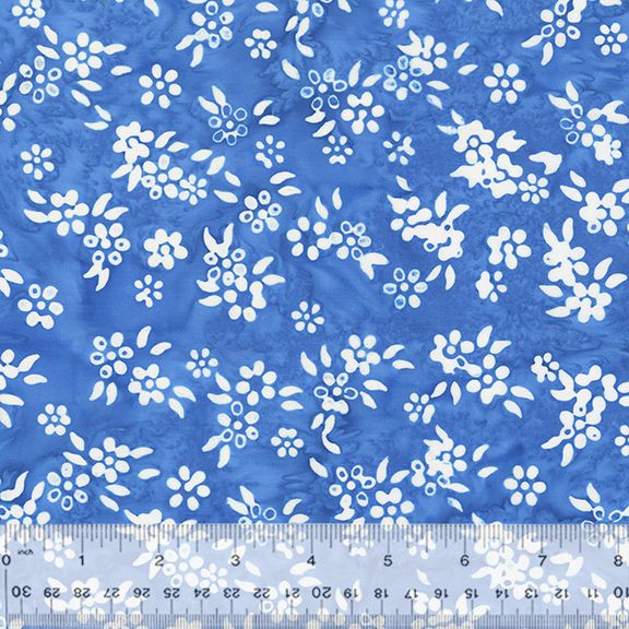 Batik "PETALS - Powder Blue" von Jacqueline de Jonge aus der Kollektion "Midnight Moon", 14,00/m