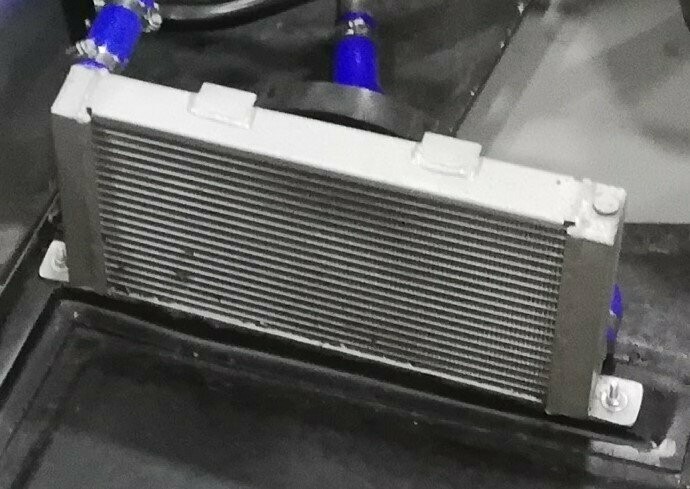 RADIADOR ALUMINIO ALTO RENDIMIENTO M2 Y M3 LADO PILOTO