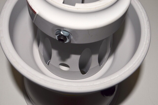 AMV 9F Magnesium Kart Wheel w OXiTECH