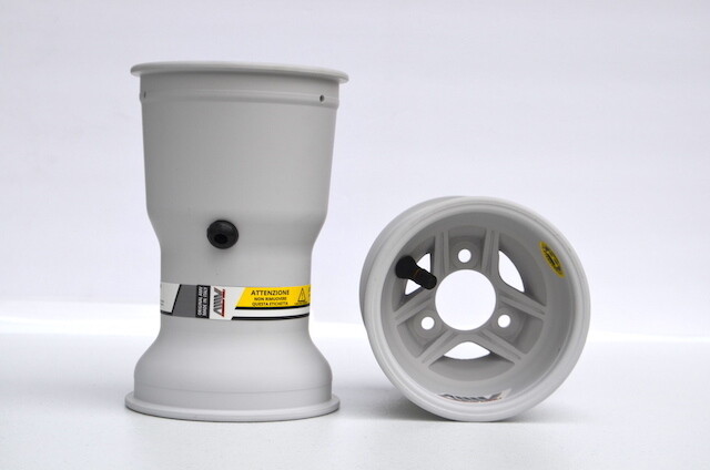 AMV Tiger Magnesium Kart Wheel w/ OXiTECH AMV Tiger Magnesium Kart Wheel w/ OXiTECH