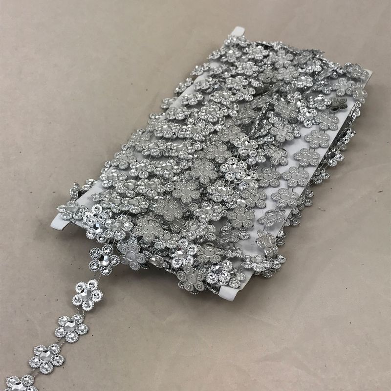Daisy trimming bling 16mm, 10 yards