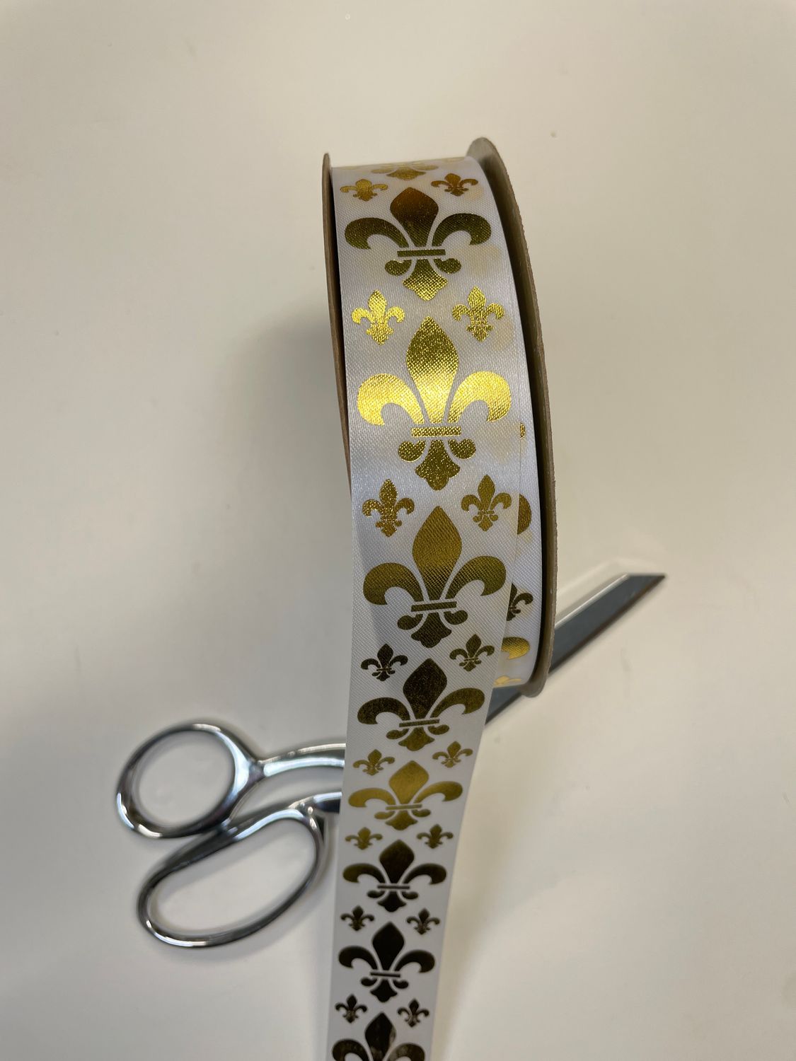 Pre-printed Gold Fluer de Lis on white lustre ribbon- size 9