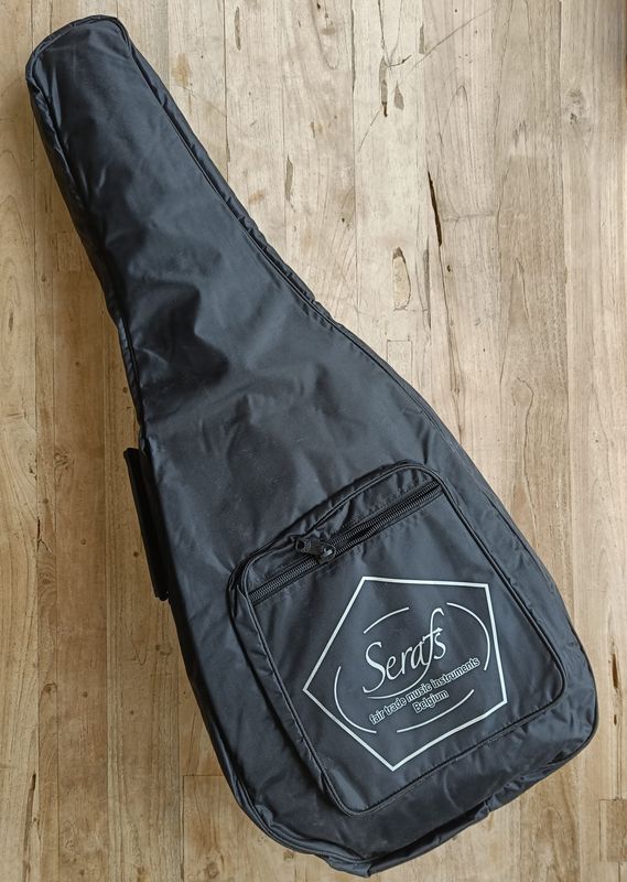 Serafs L gitaartas, draagtas voor akoestische gitaar, order code: SERL1001200
