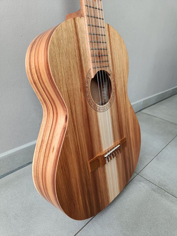 Iberica Estudio 1 STD-K klassieke gitaar. Order code: APC10015500