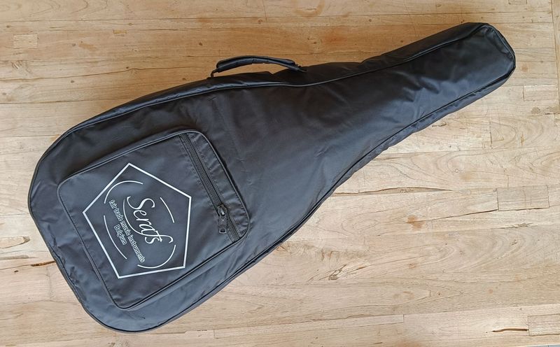 Serafs L gitaartas, draagtas voor akoestische gitaar, order code: SERL1001700