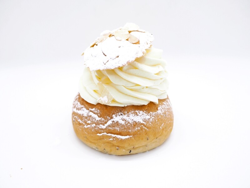 Vastlakukkel mandlikreemiga