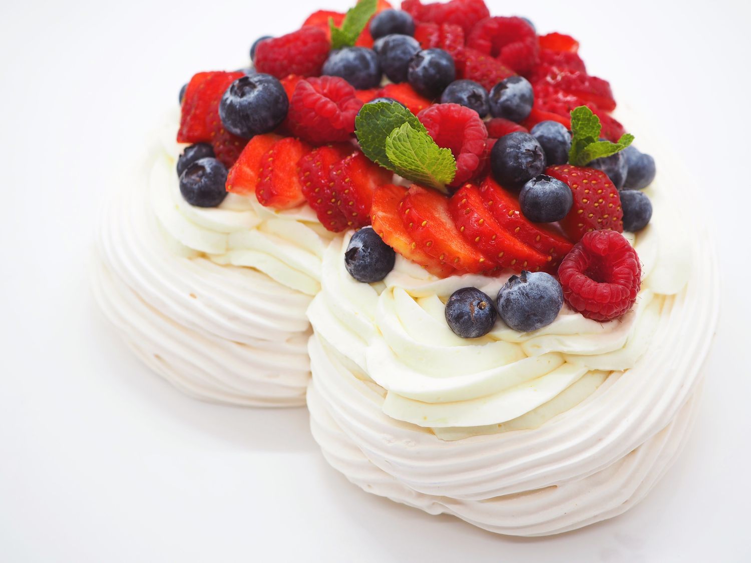 Südamekujuline Pavlova kook