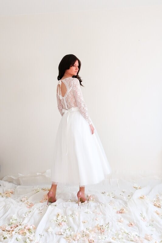 Robe de Mariée Midi en Dentelle et Tulle - Modèle LOU T34-36