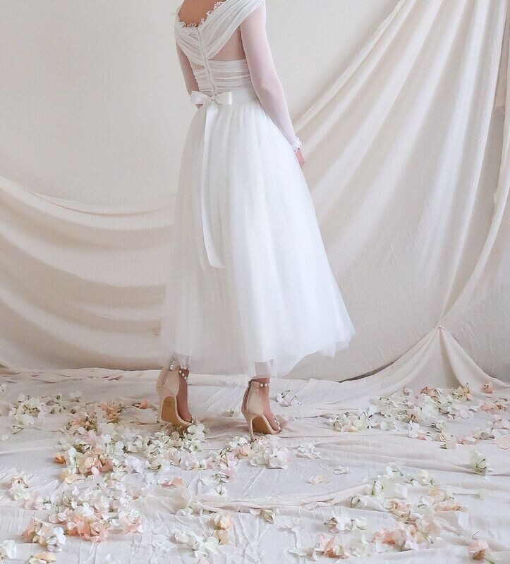 Tutu  mi-long (Option couleur pour la ceinture)