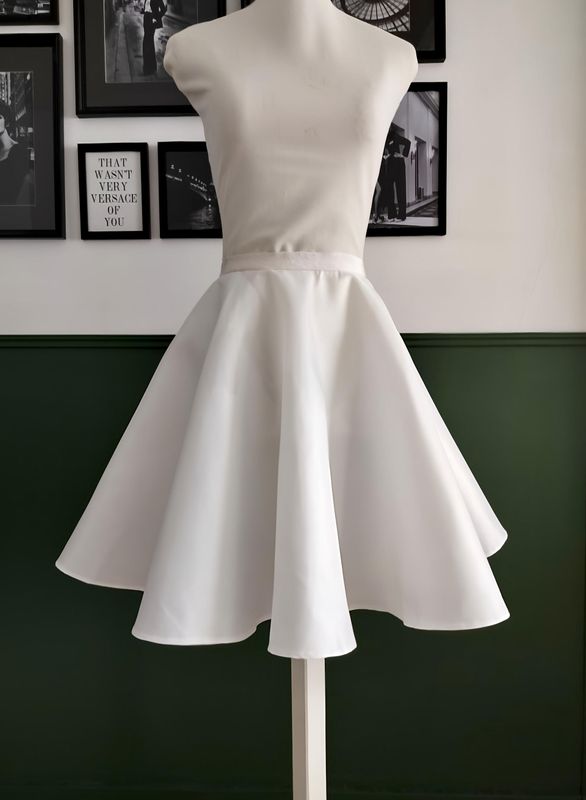 JUPE PATINEUSE JUPE PATINEUSE