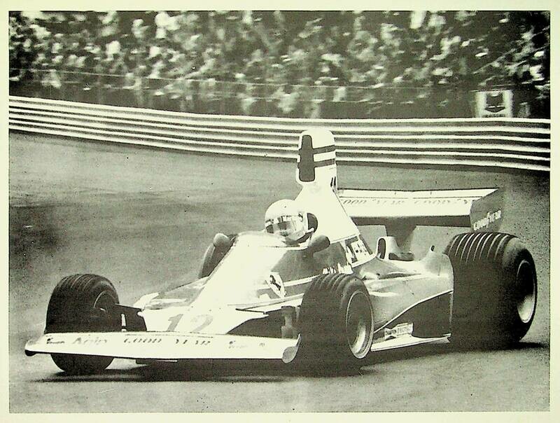 Large size NIKI LAUDA - Official Ferrari 1975 Postcard