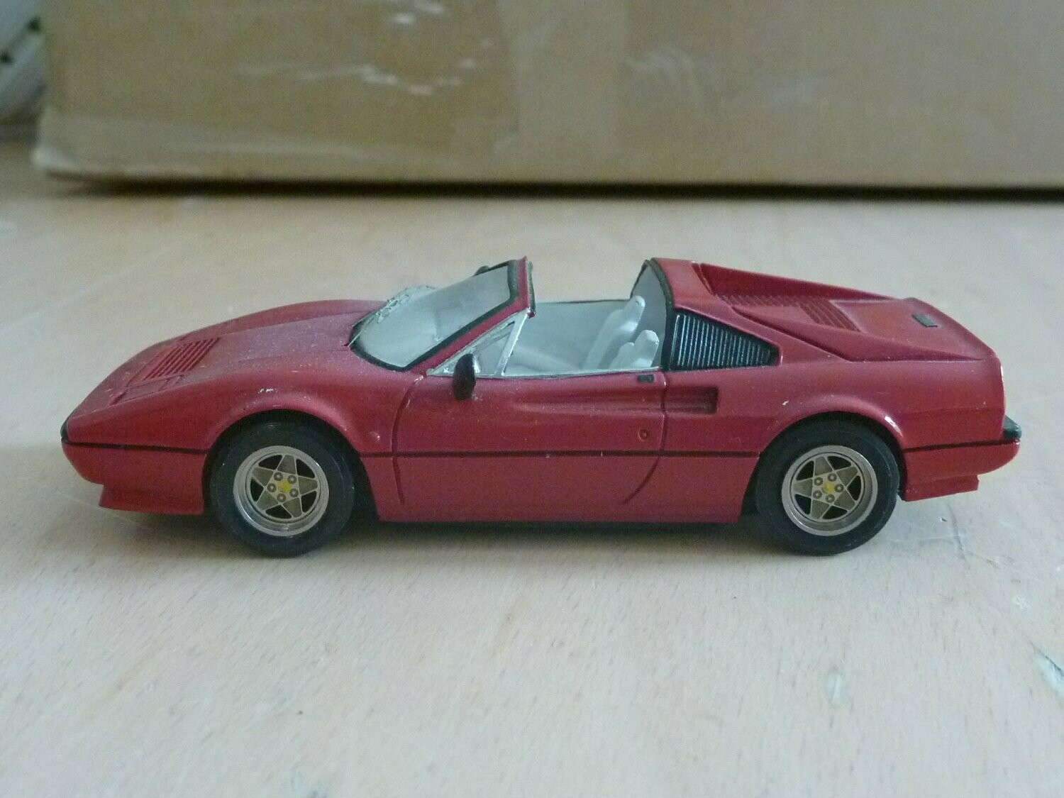 RECORD Models 1/43 Ferrari 328 GTS - Pro-Built