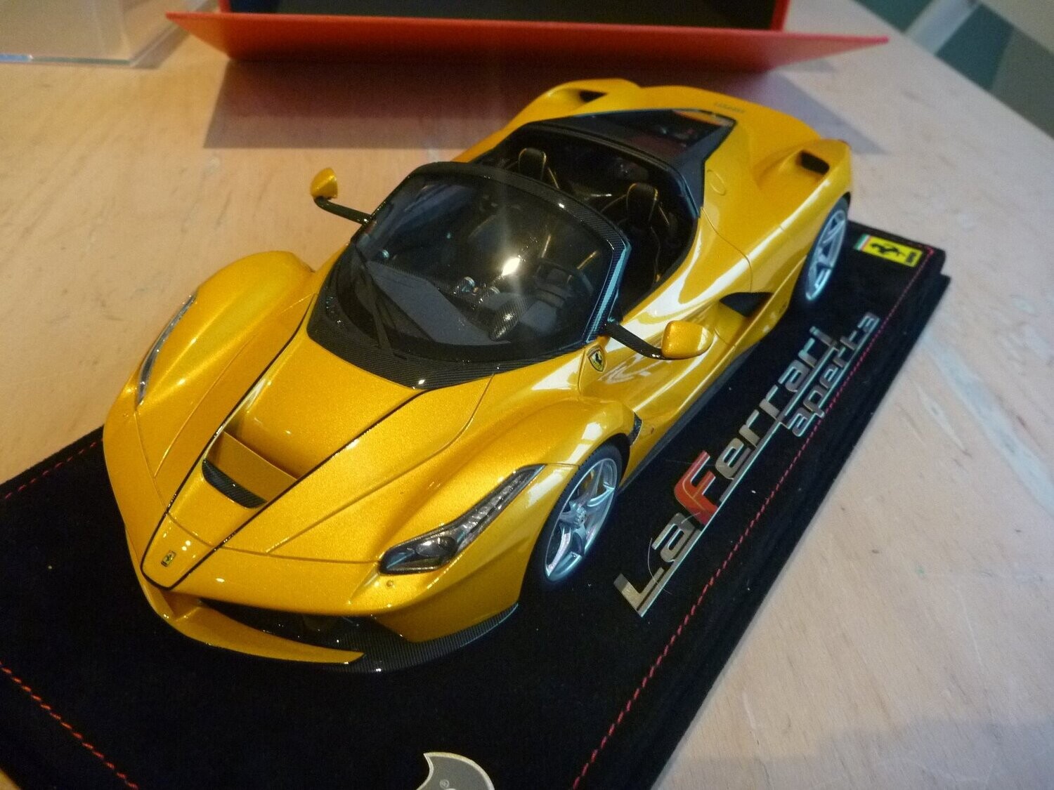 Beautiful BBR 1/18 LA FERRARI APERTA - 23/44