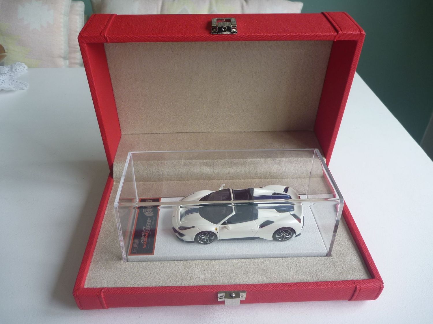 Beautiful BBR 1/43 Ferrari 488 Pista Spider in RARE special