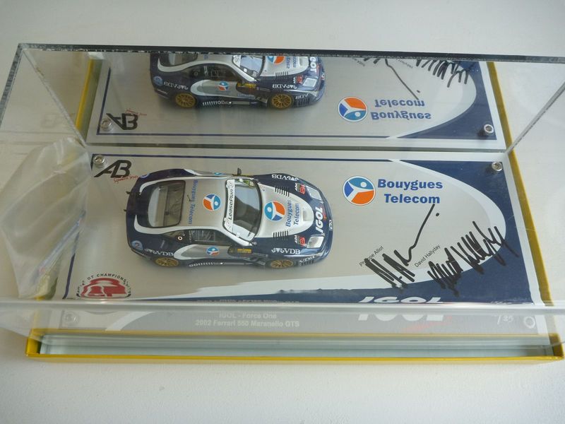 Fabulous Autobarn 1/43 Ferrari 550 Igol/Force One 2002 - #15/25 - Signed by both drivers !!