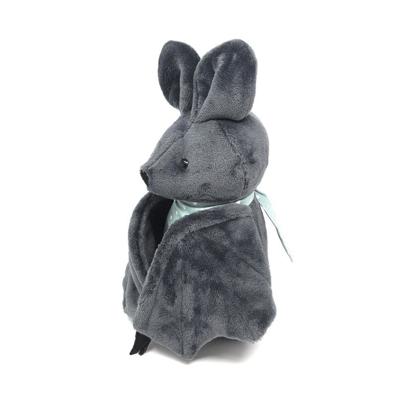 Personalisiertes Kuscheltier für Spieluhr Fledermaus dunkelgrau Gr. 30 cm, Plüschtier Fledermaus mit Namen und Wunschmelodie, süßes Geschenk für Geburt, Taufe, Geburtstag