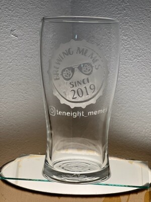 Etched Ten Eight Pint Glass