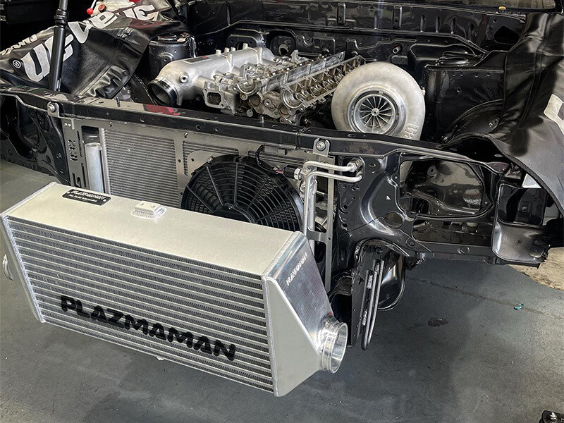 Plazmaman 600x300x135mm (5.5") GT-R race intercooler