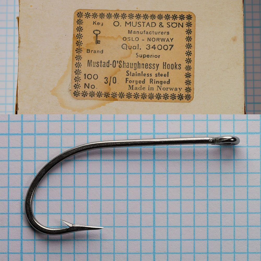 Vintage Mustad 34007, Size 3/0 (Box of 100) Vintage Mustad 34007, Size 3/0 (Box of 100)