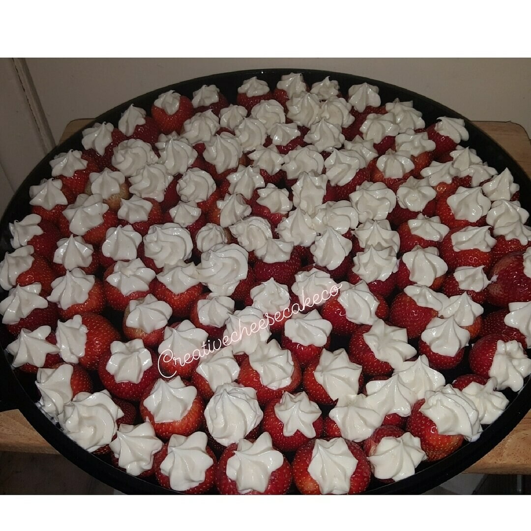 Stuffed Cheesecake Strawberry Platter