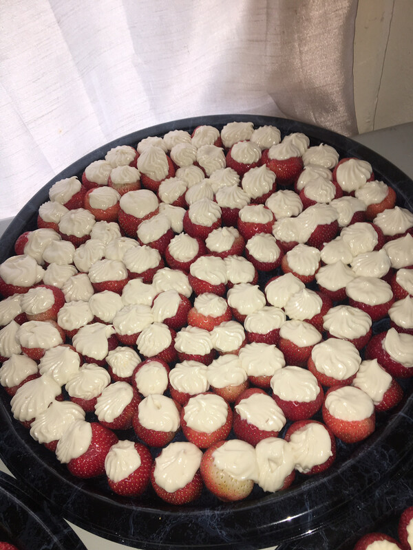 Stuffed Cheesecake Berry Platter