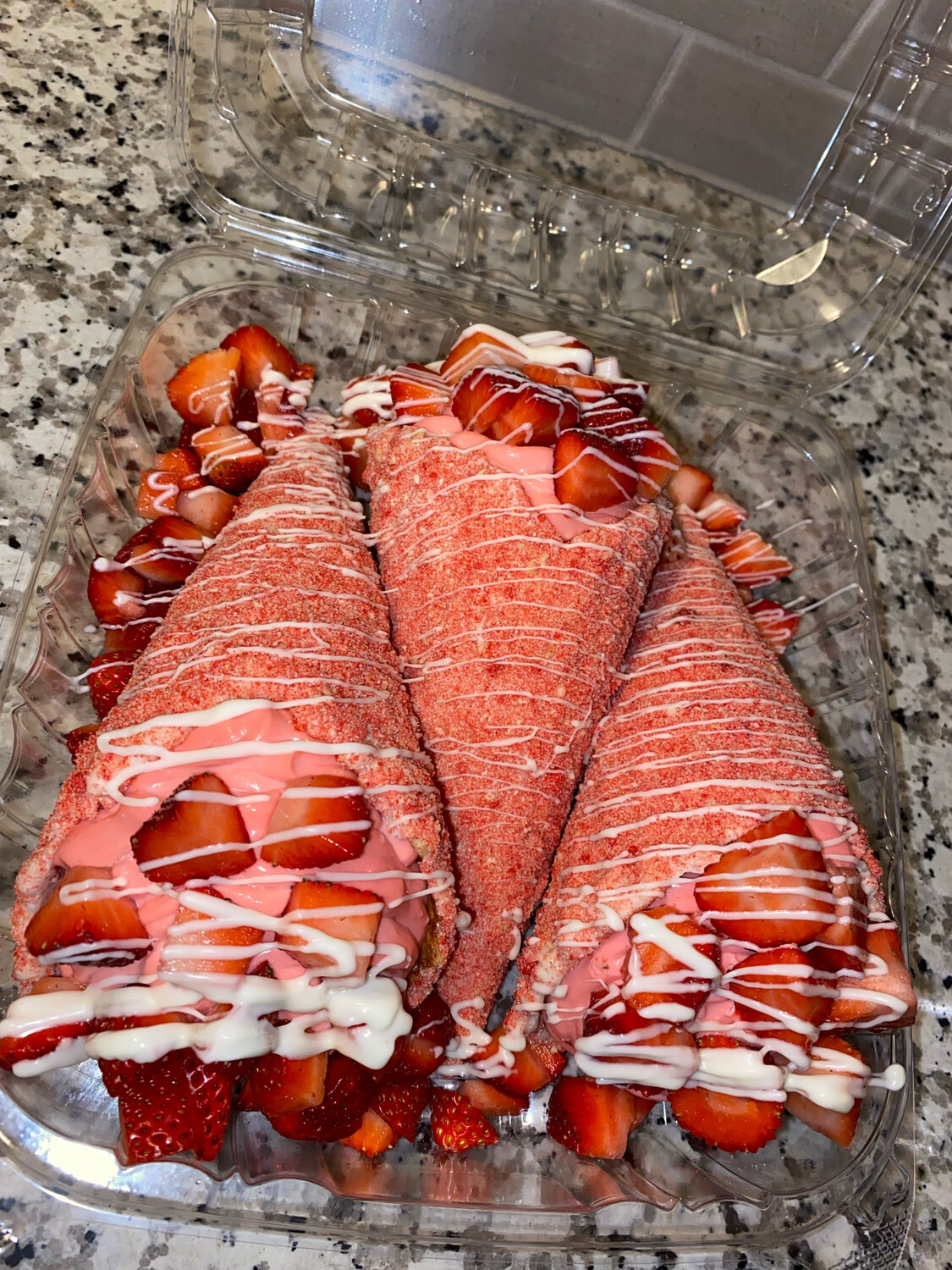 Stuffed Cheesecake Cones