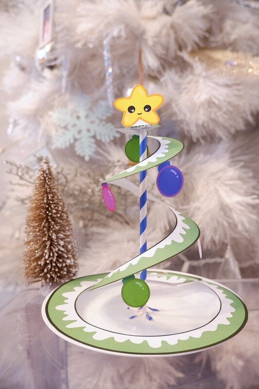Create a Cute Spiral Christmas Tree!