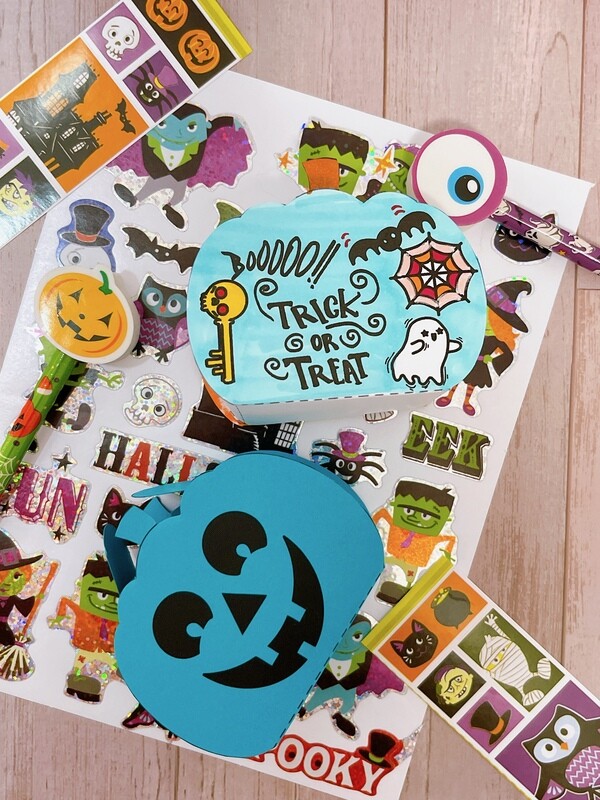 DIY Halloween Treat Box