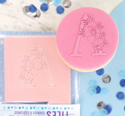 Sweet Stamp -Texture Tile -Monogram Floral -&#39;V/Λ&#39; - Σφραγίδα Μονόγραμμα με λουλούδια &#39;V/Λ