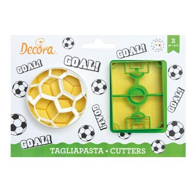 DECORA Cutters -GOAL! -Football &amp; Pitch 7.5εκ - Σετ 2 πλαστικά κουπ πατ με θέμα το Ποδόσφαιρο
