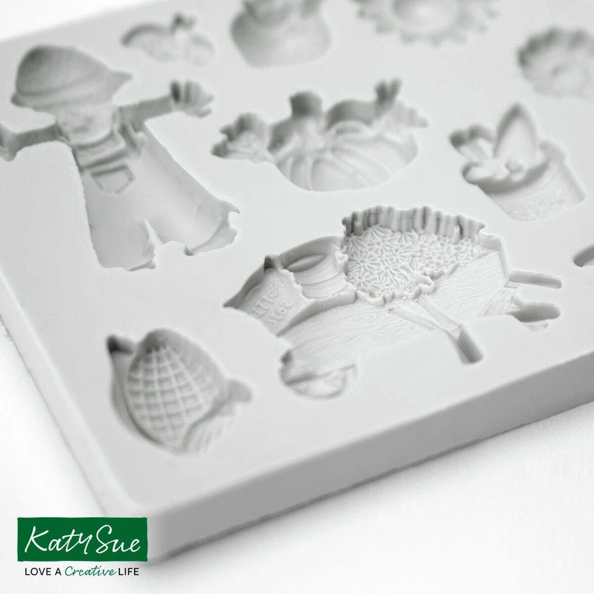 Katy Sue Silicone Mould -MINIATURE IN THE GARDEN -Καλούπι Σιλικόνης Διάφορα αξεσουάρ για τον Κήπο