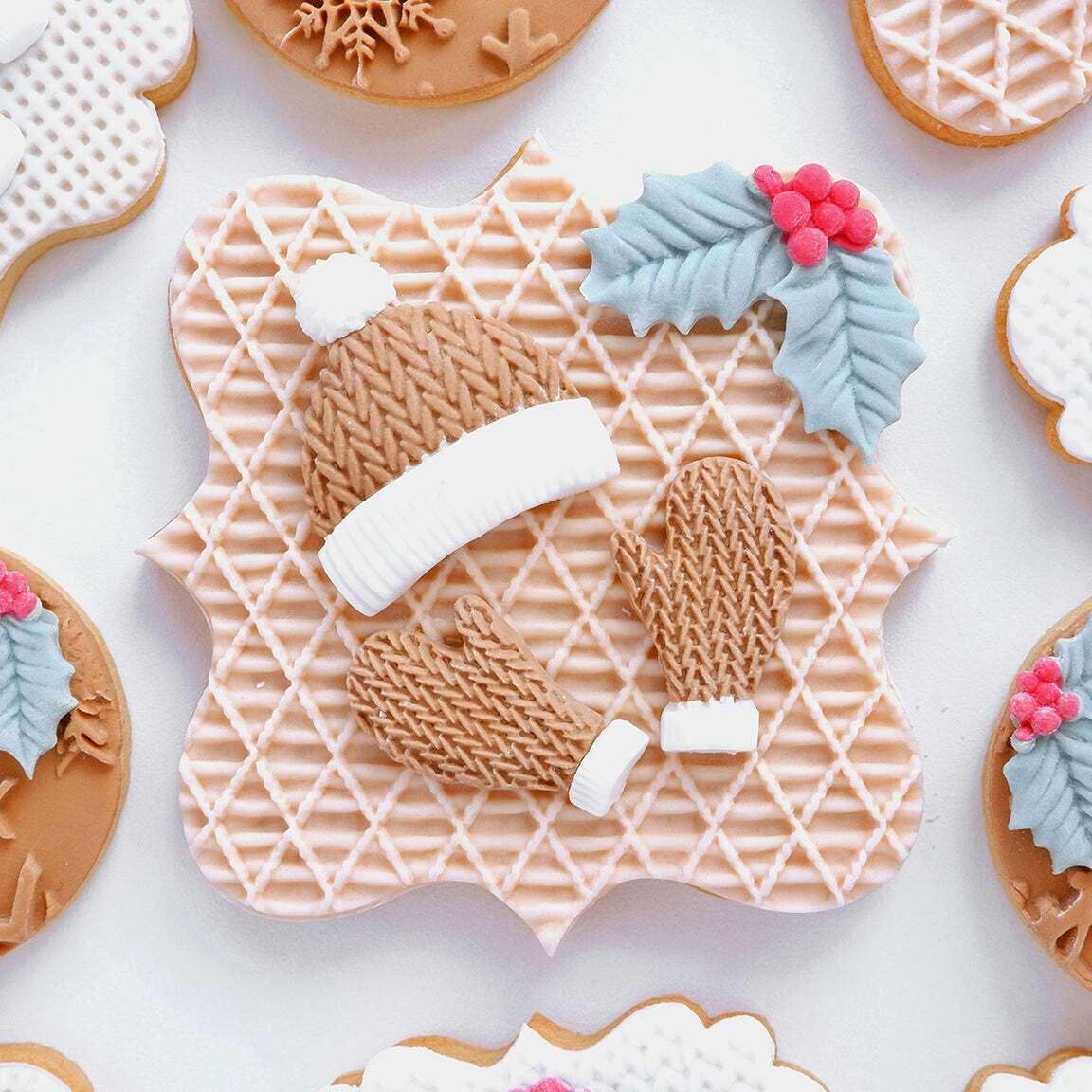 Katy Sue Silicone Mould -KNITTED SWEATER, HAT &amp; MITTENS -Καλούπι Σιλικόνης Πλεκτό Πουλόβερ, Γάντια και Σκούφος