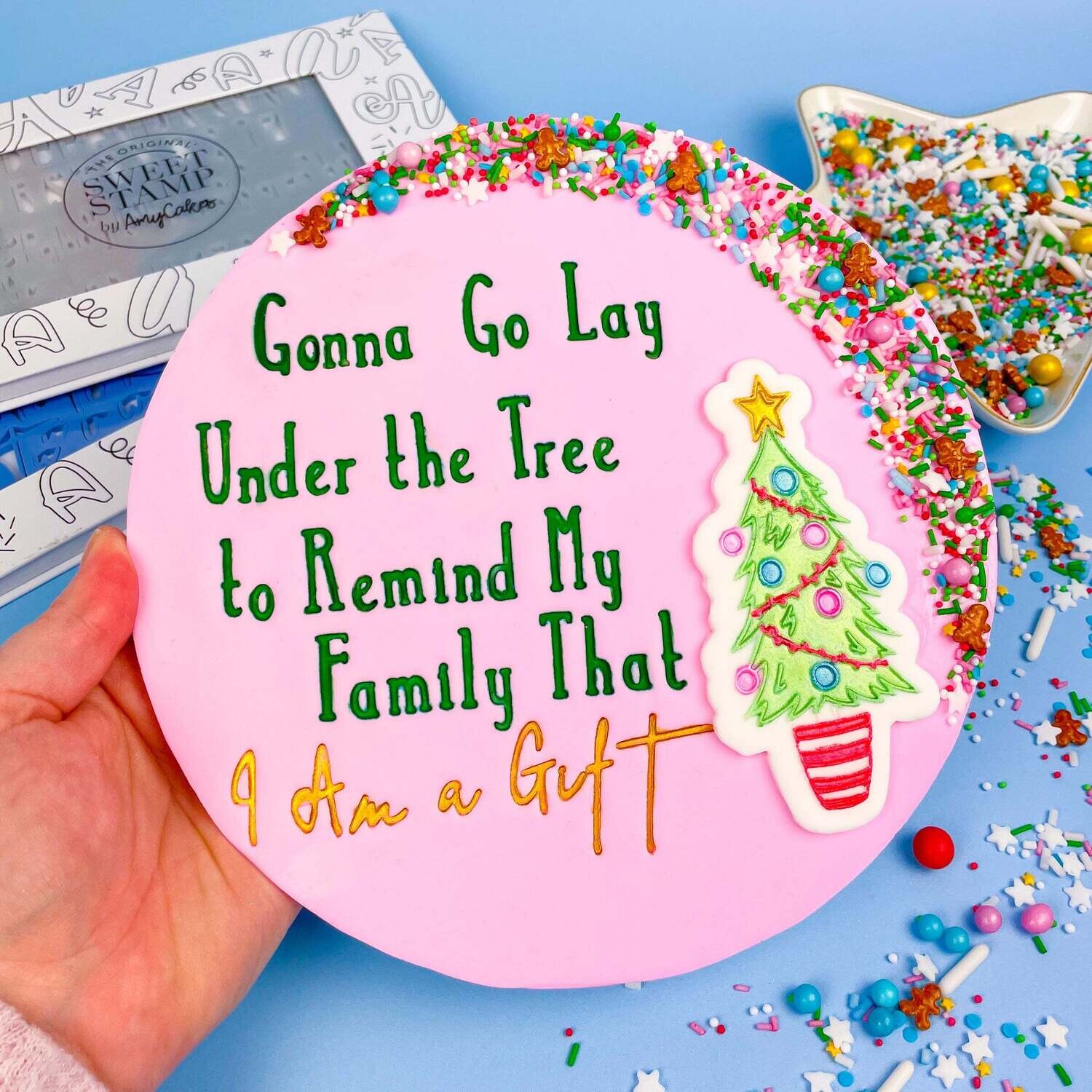 Sweet Stamp -OUTboss Stamp &#39;n Cut -CHRISTMAS TREE DESIGN 2- Κουπ Πατ και Σφραγίδα Χριστουγεννιάτικο Δέντρο με Λαμπάκια
