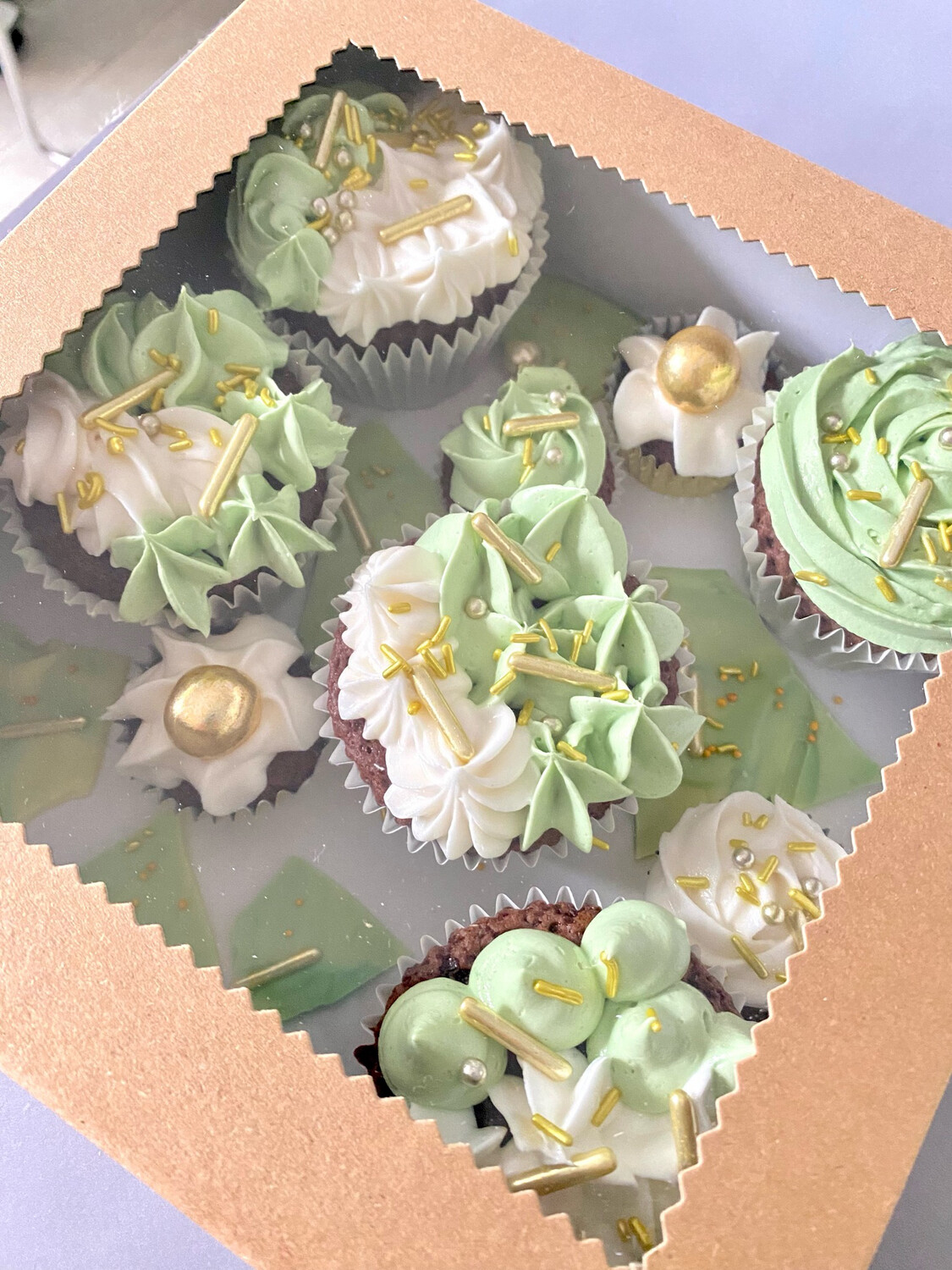 Box for Sweets KRAFT 20x20x8εκ - Κουτί για Γλυκά Καφέ/Μπεζ