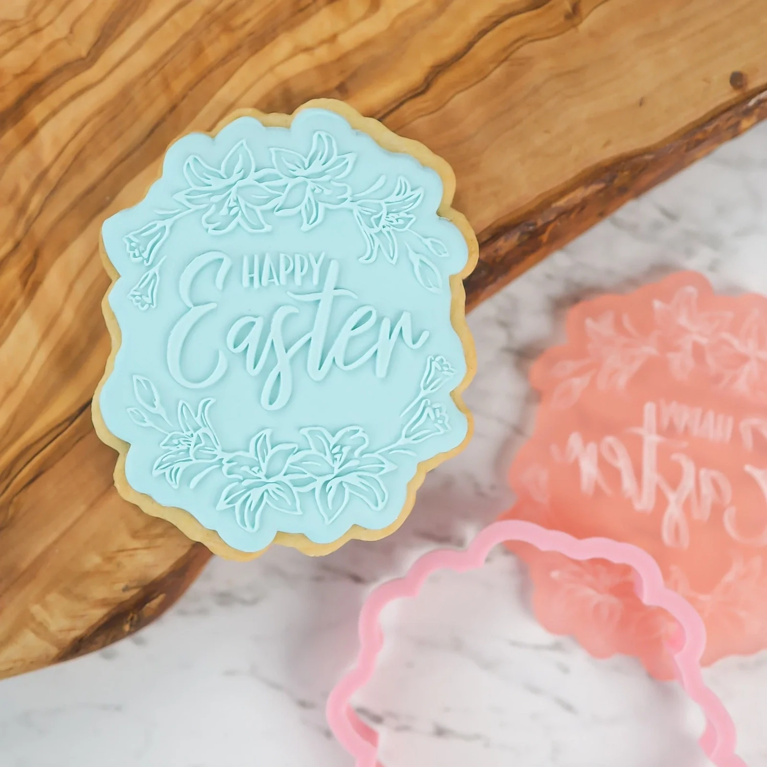 Sweet Stamp Amy Jane -&#39;HAPPY EASTER&#39; - Κουπ πατ και σφραγίδα HAPPY EASTER με λουλούδια