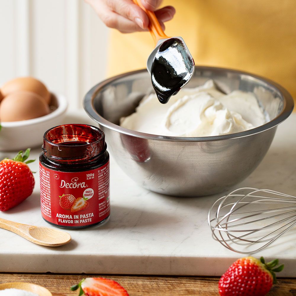 DECORA Flavour Paste -STRAWBERRY -Συμπυκνωμένη Πάστα Φράουλα 100γρ